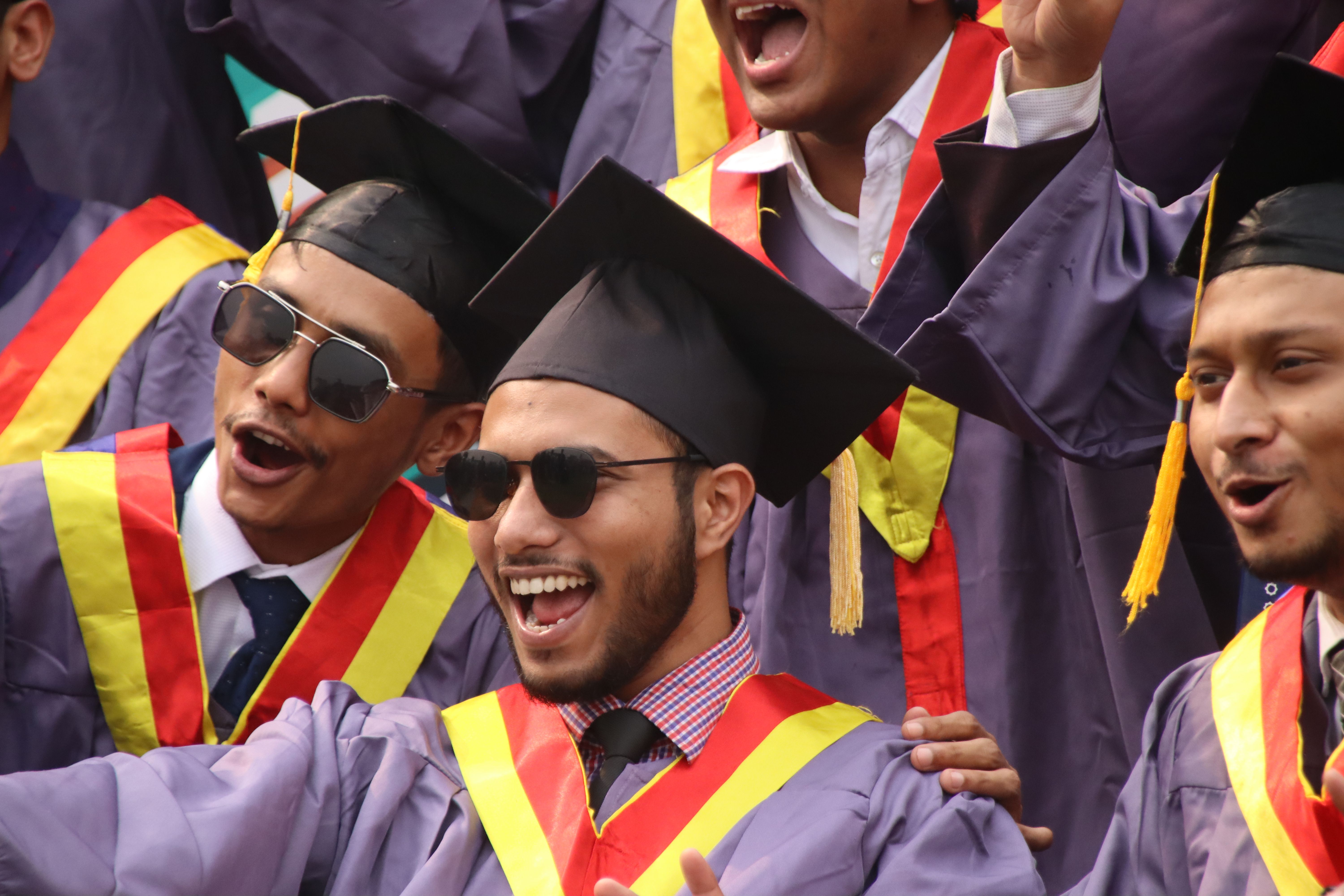Fresh Graduate Sulit Dapat Kerja? Ini 8 Cara Meningkatkan Peluang Diterima